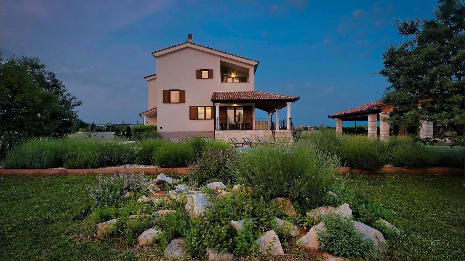 Holiday home Villa Stokovci
