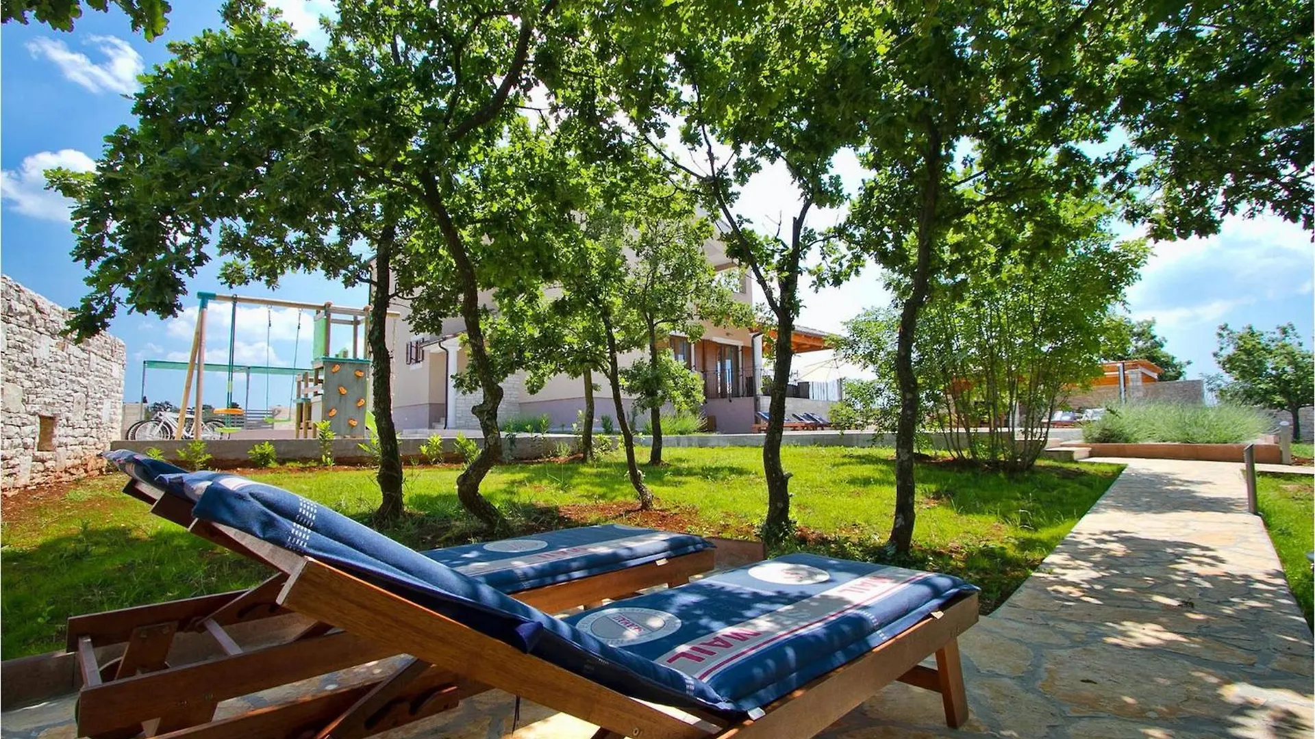 Villa Stokovci