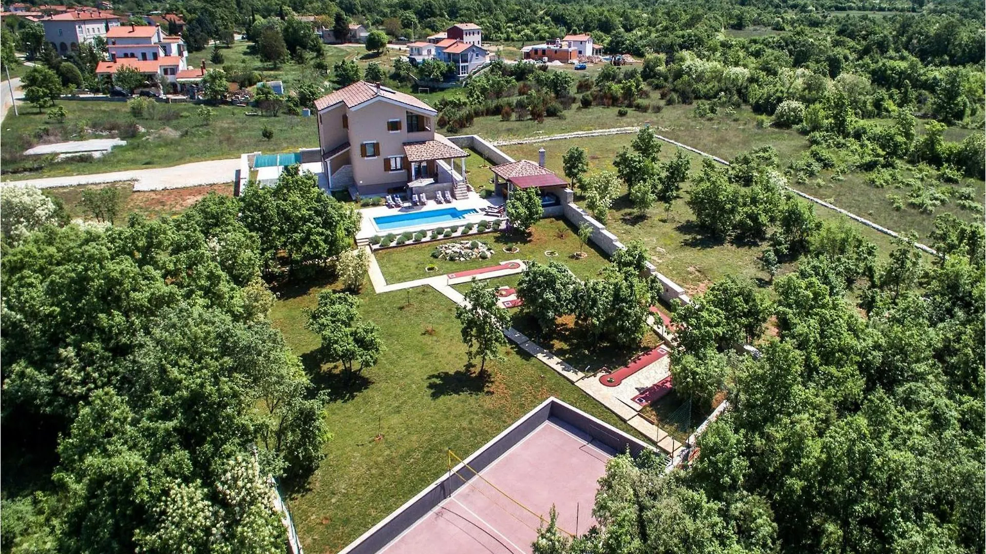 Villa Stokovci Holiday home